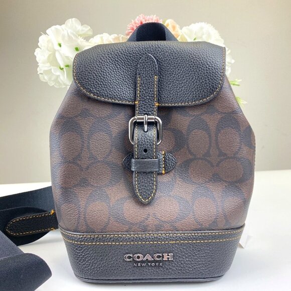 NWT, Coach CB928 Hudson Small Pack in Signature Canvas, Mahogany Black - Picture 1 of 8